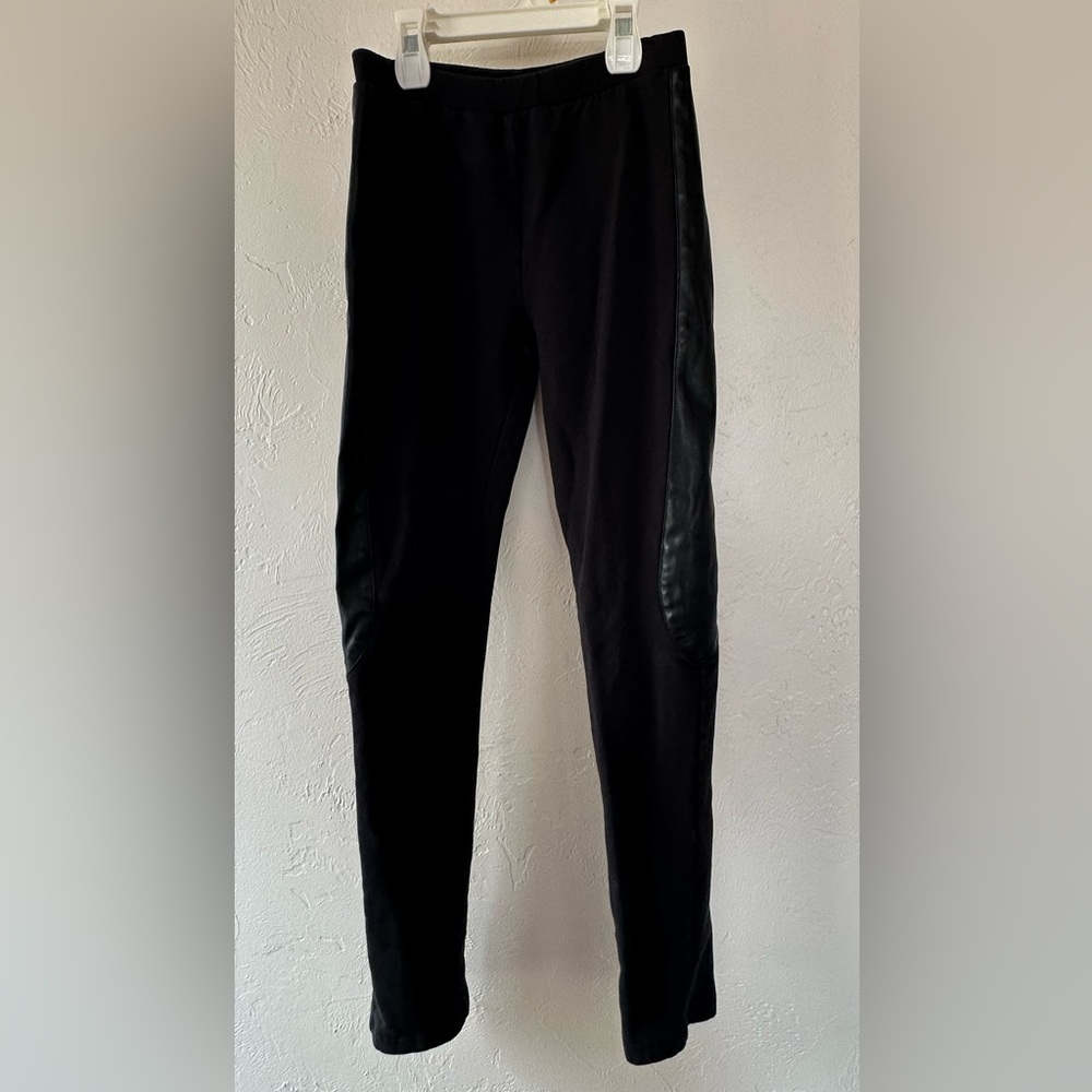 Flapdoodles Girls black leggings w faux leather accents. Size L (10-12) GUC
